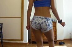 Exotic arse popping livecam taut clothing video